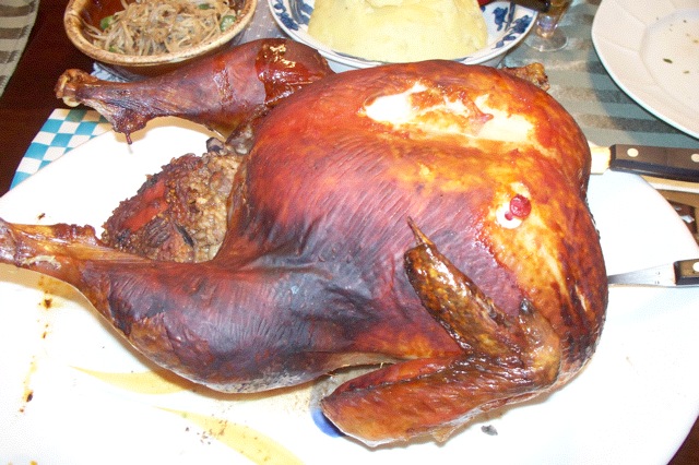 焼き上がったターキー(七面鳥)